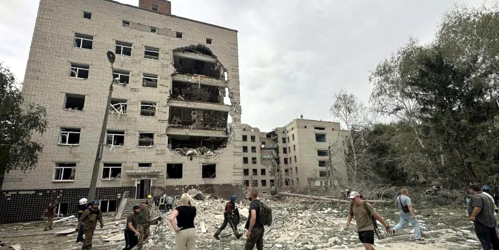 53 загиблих, 298 постраждалих внаслідок ракетного удару по Полтаві 3 вересня