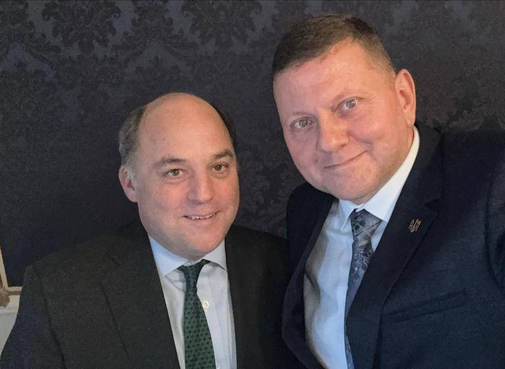 Залужний зустрівся з ексміністром оборони