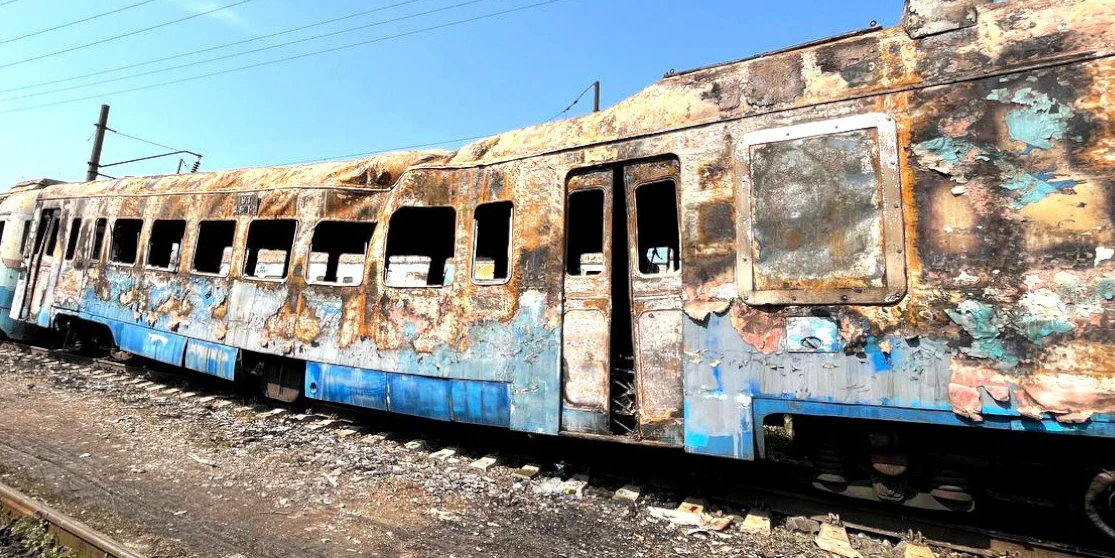За підпал вагонів дизель-поїзда та крадіжки мідних кабелів судитимуть здолбунівчанина