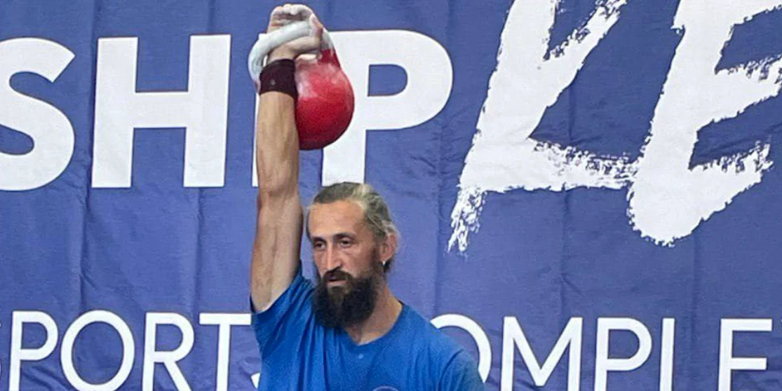 Іван Макаренко з Рівненщини став чемпіоном світу з гирьового спорту