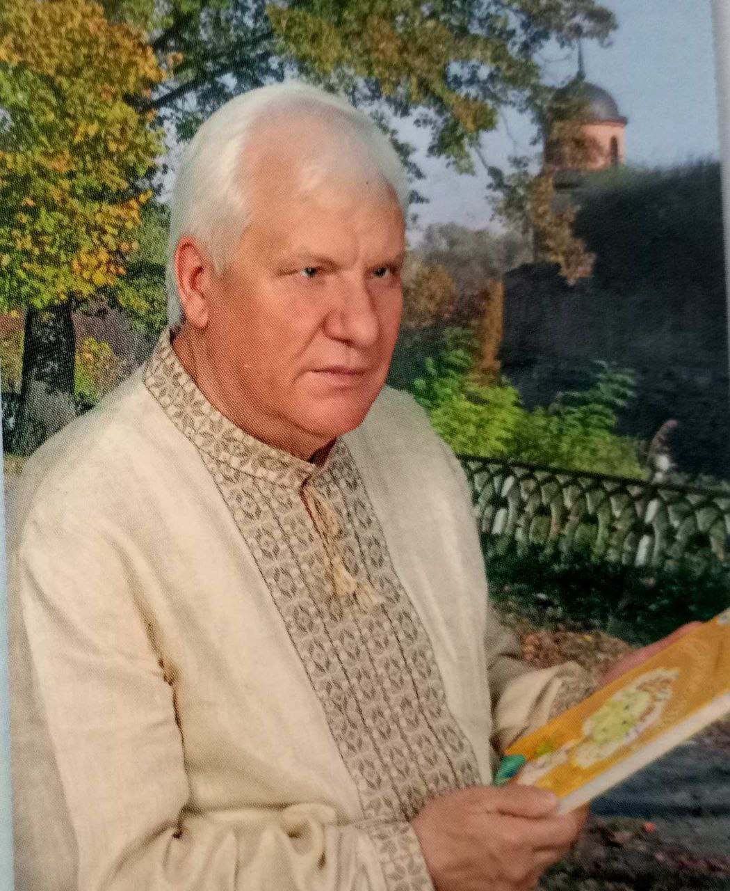 Незрячий письменник з Рівненщини видав 72 книги