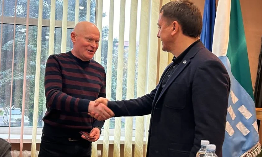 Медаль «За службу українському народу» вручено підприємцю з Рівненщини