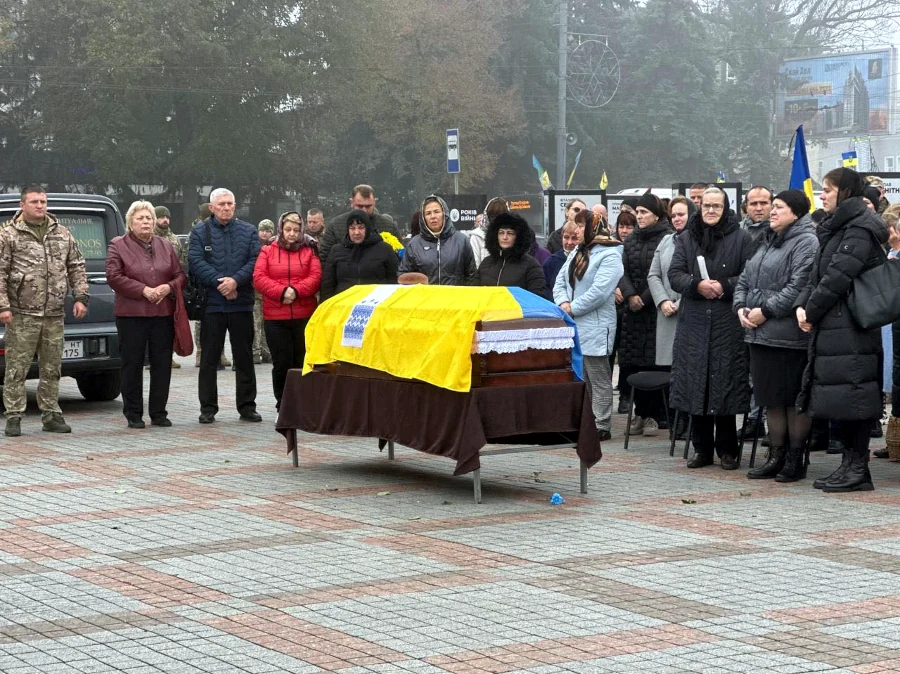 У Рівному попрощались із Русланом Гловою - фото 1