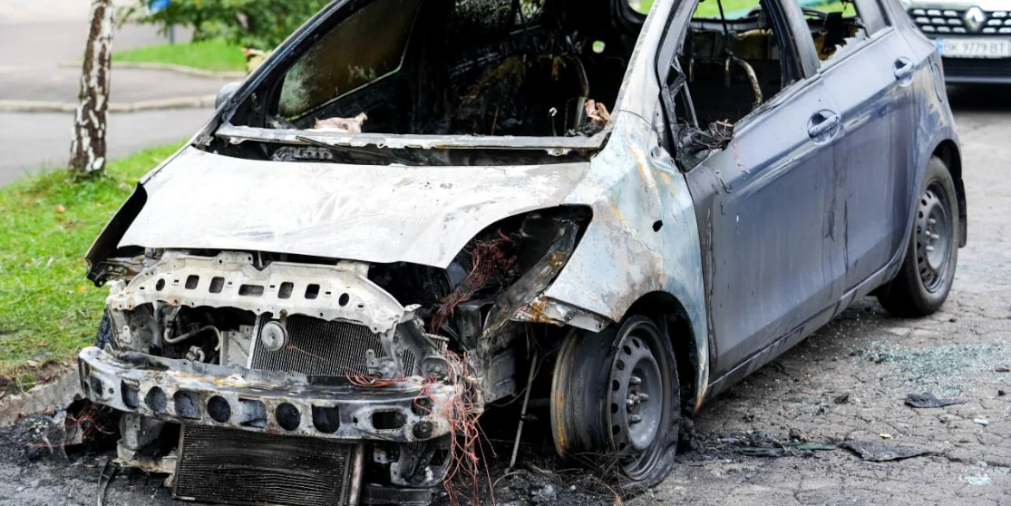 Зловмисників, які спалили авто підприємця у Рівному, затримано