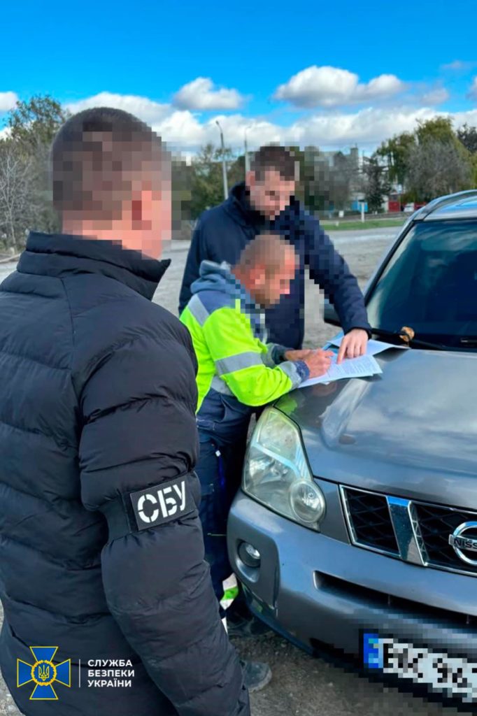 СБУ розкрила схему ухилення від мобілізації за участі працівниці ТЦК - фото 1