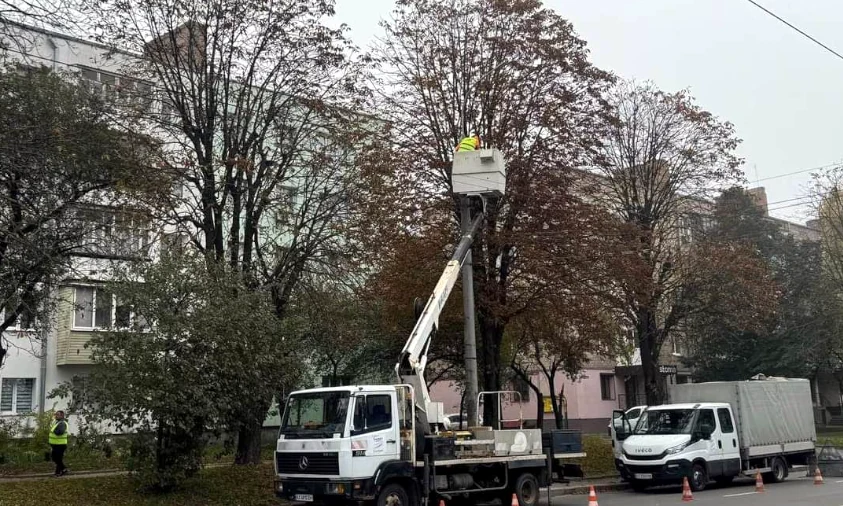 Вуличне освітлення у Рівному модернізують за ґрантові кошти