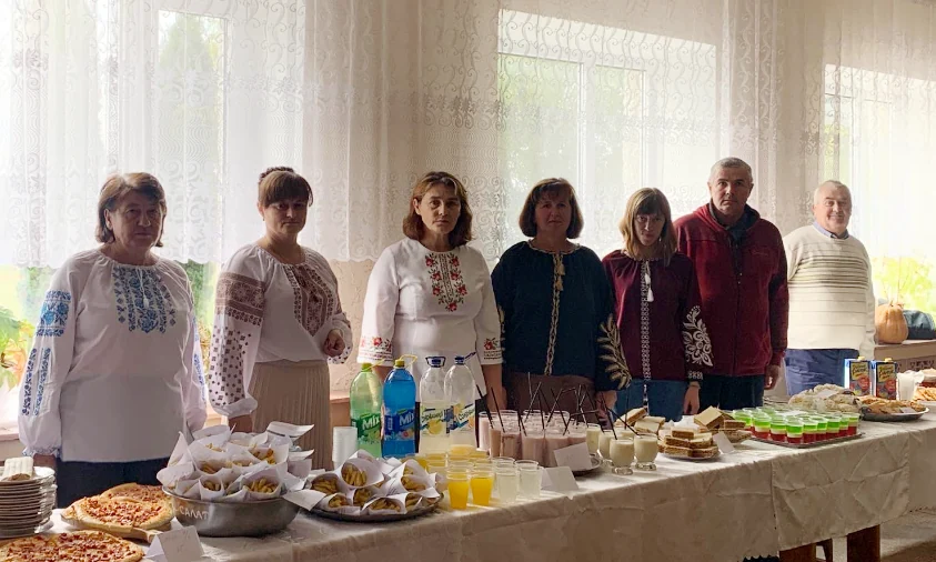 У Пляшівському ліцеї на Рівненщині ярмаркували для ЗСУ
