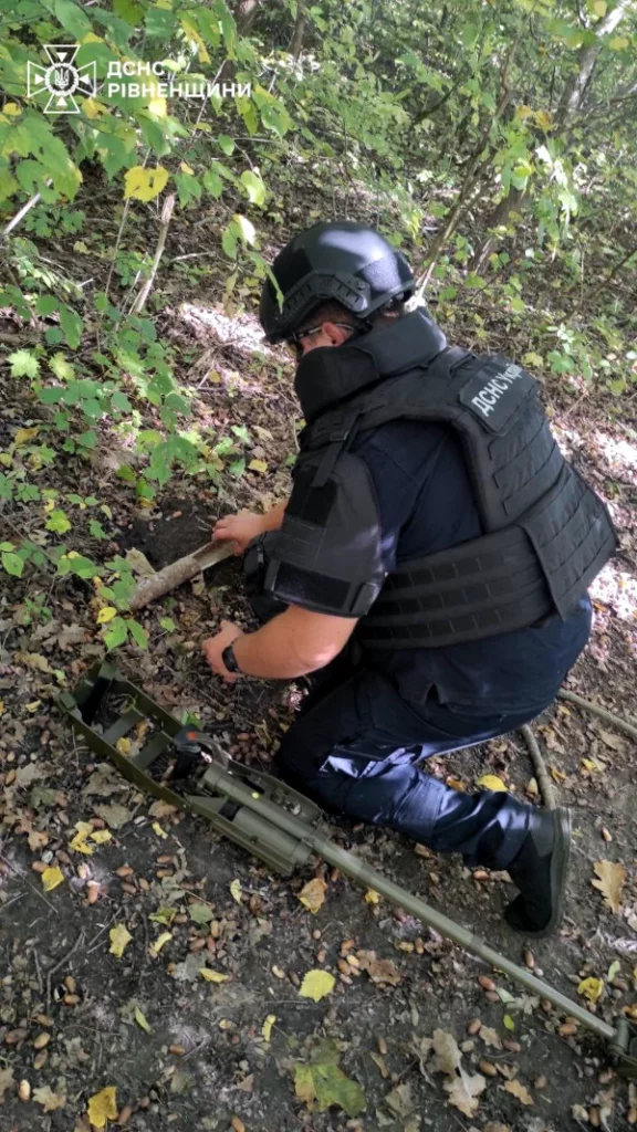 Два боєприпаси знищили на Рівненщині - фото 1 Два боєприпаси знищили на Рівненщині - фото 1