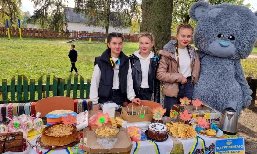 У Березнівській громаді в жовтні заклади освіти зібрали на ЗСУ майже 1,5 млн грн