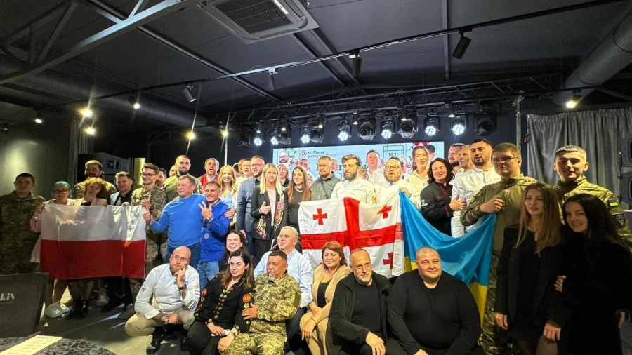 1 054 560 гривень зібрали на 19 благодійній гастро-вечері у Луцьку для ЗСУ - фото 3 1 054 560 гривень зібрали на 19 благодійній гастро-вечері у Луцьку для ЗСУ - фото 3
