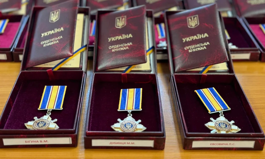 17 посмертних орденів «За мужність» вручили на Рівненщині