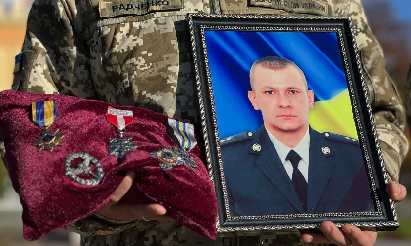 З командиром-розвідником попрощалися у Рівному