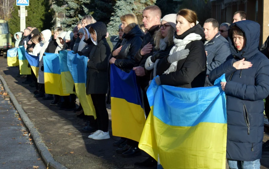 З полеглим Захисником прощалися у Здолбунівській громаді - фото 2