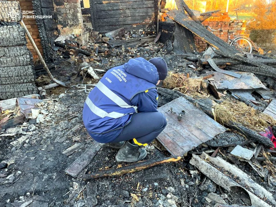 Життя двох людей забрав вогонь у Рівненському районі - фото 3