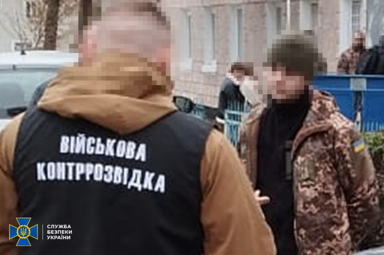 Контррозвідка СБУ затримала російського агента у волинському ТЦК