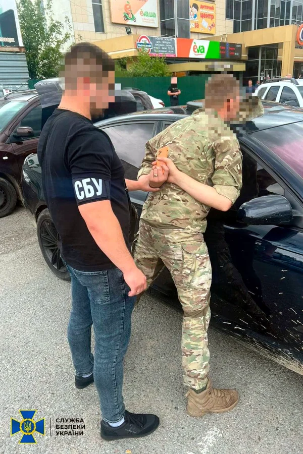 За організацію втечі ухилянтів чоловіку з Рівненщини загрожує 9 років за ґратами - фото 1