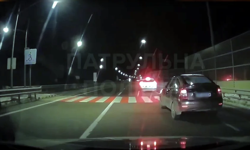 П’яний водій втікав від патрульних на Рівненщині (ВІДЕО)