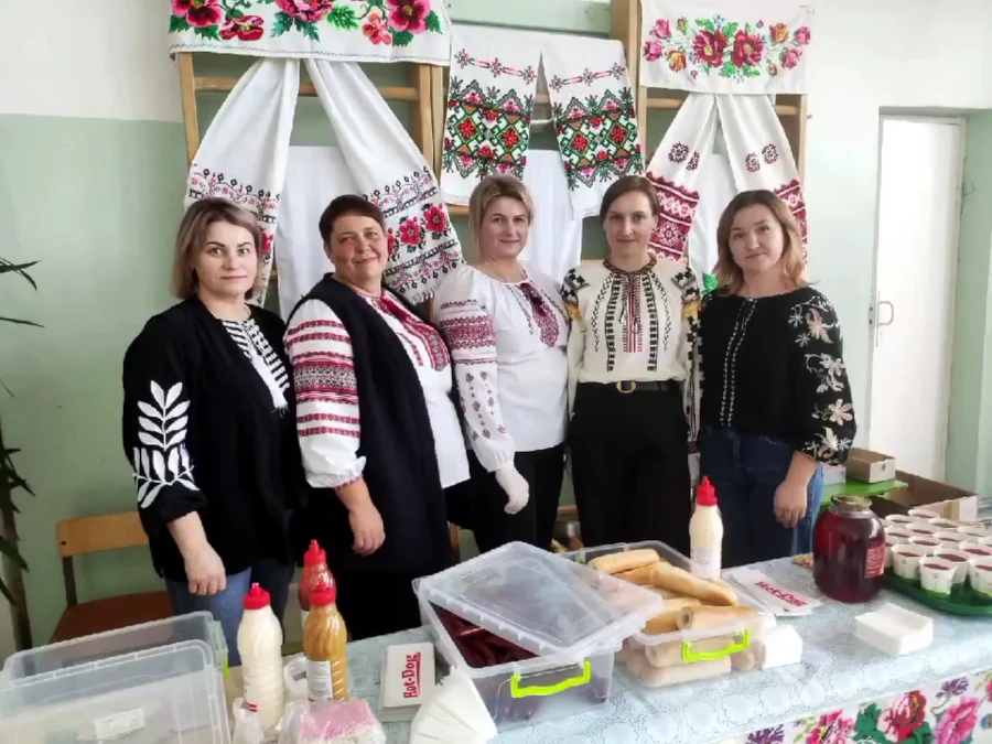 Майже 80 тис. грн для ЗСУ зібрали в ліцеї на Рівненщині - фото 2 Майже 80 тис. грн для ЗСУ зібрали в ліцеї на Рівненщині - фото 2
