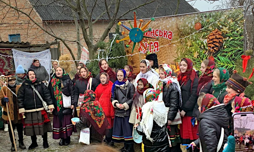 На фестивалі “Корнинська кутя” на Рівненщині зібрали майже 9 тис. для ЗСУ