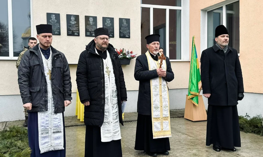 П’ять меморіальних дошок в пам’ять про воїнів відкрили на Рівненщині
