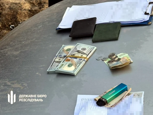 На Рівненщині правоохоронець зі спільником організували виїзд «ухилянтів» до білорусі - фото 1