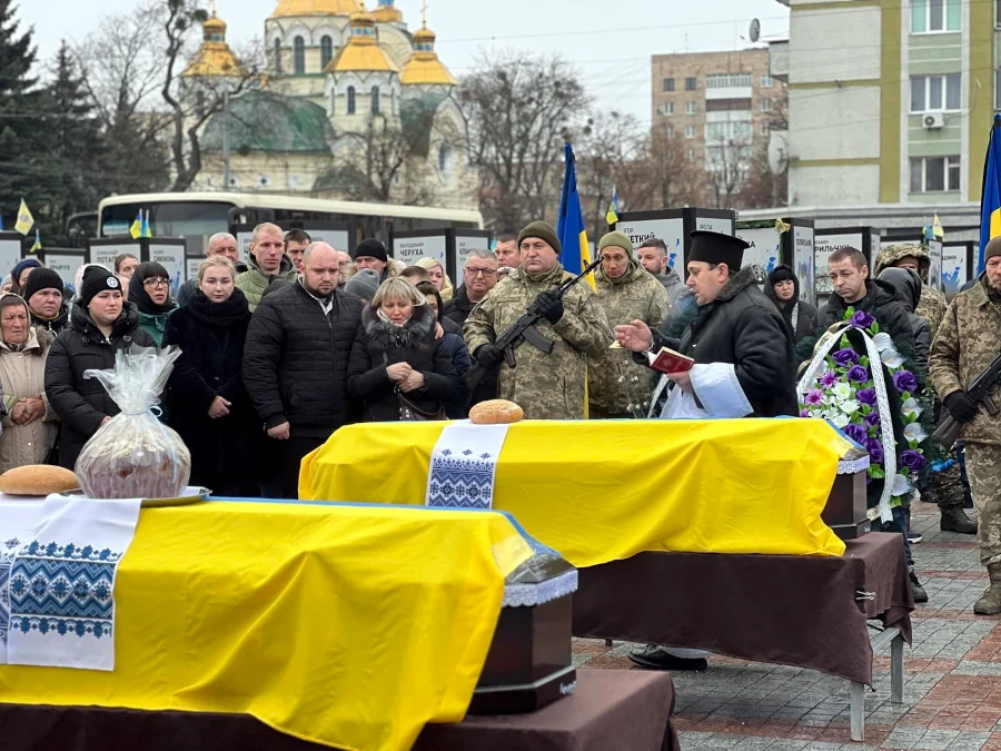 Двох захисників провели у Вічність у Рівному - фото 1