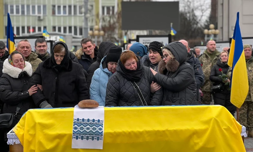 У Рівному попрощались із померлим захисником