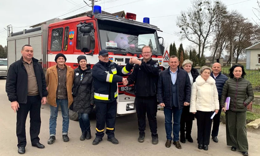 Пожежний автомобіль з Фінляндії отримала громада на Рівненщині
