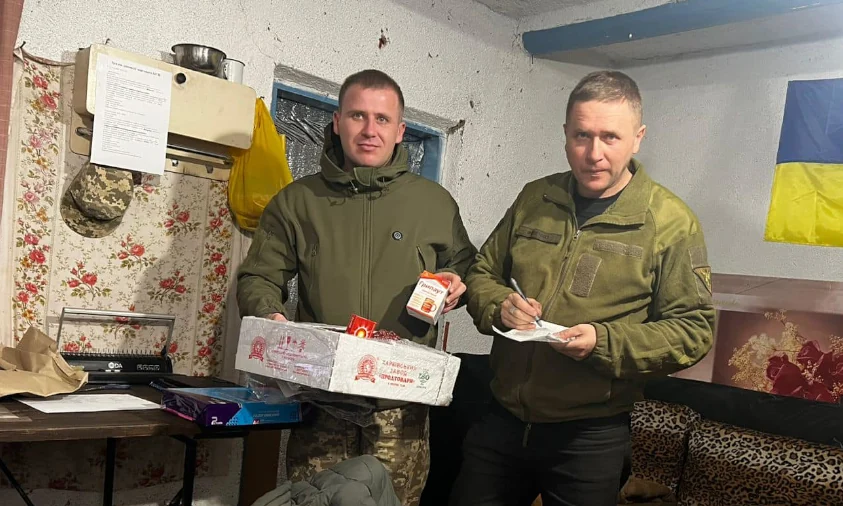 У громаді на Рівненщині збирали “Торбинки здоров’я” для захисників