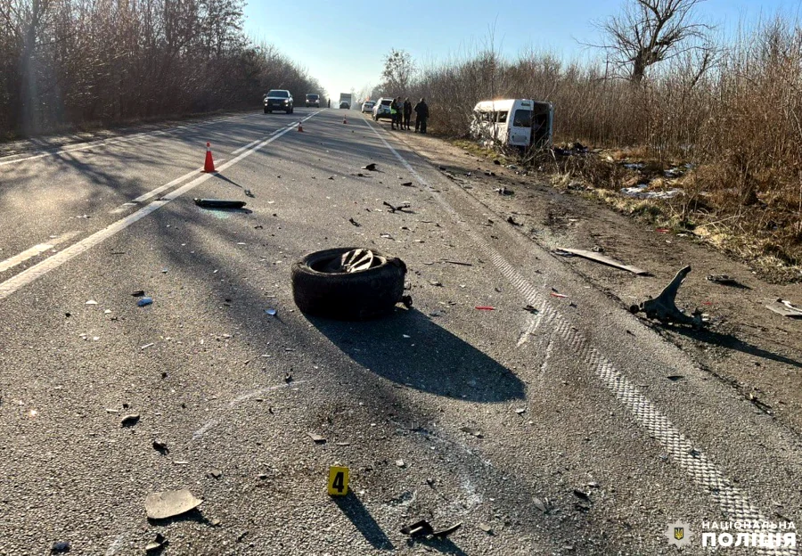 9 осіб травмувалися в ДТП на Рівненщині. Дві особи в тяжкому стані - фото 2