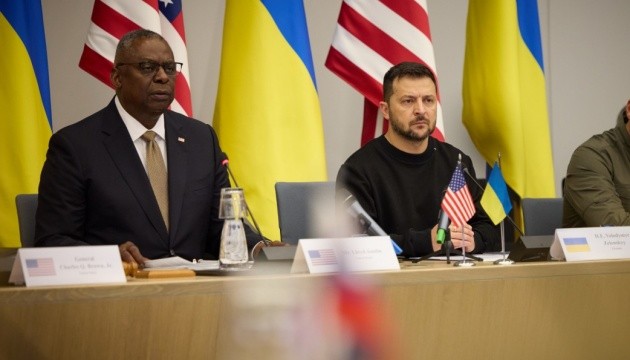 На «Рамштайні» Зеленський закликав партнерів долучатися до створення арсеналу дронів