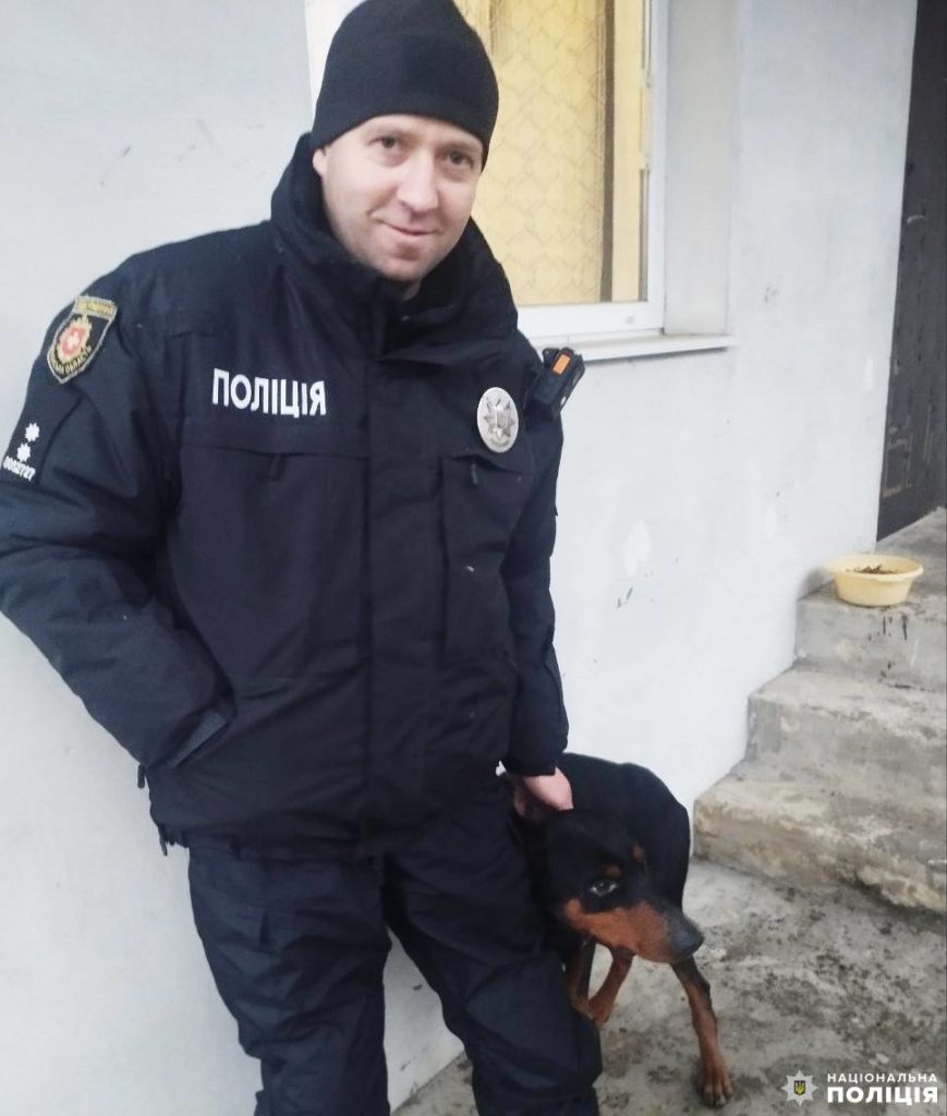 Поліцейські оперативно знайшли власника пса, що загубився - фото 2