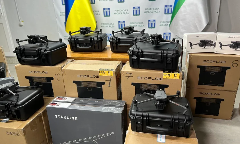 Чергову допомогу для захисників на передовій передало Рівне