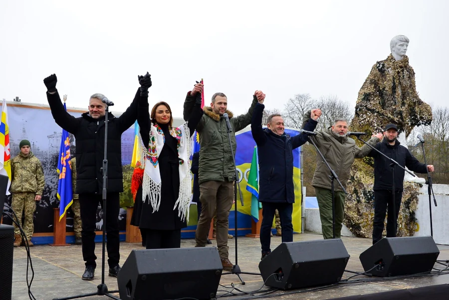 До акції 