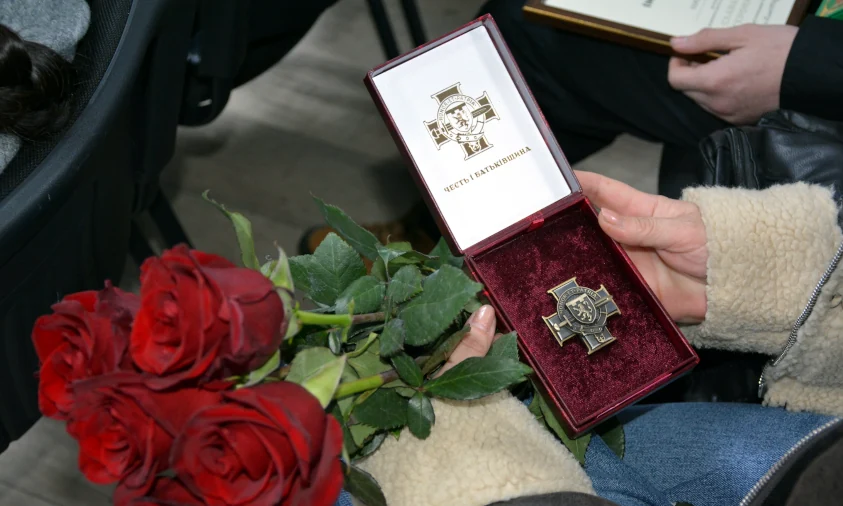 Дев’ятьох полеглих захисників з Рівненщини відзначили посмертними нагородами