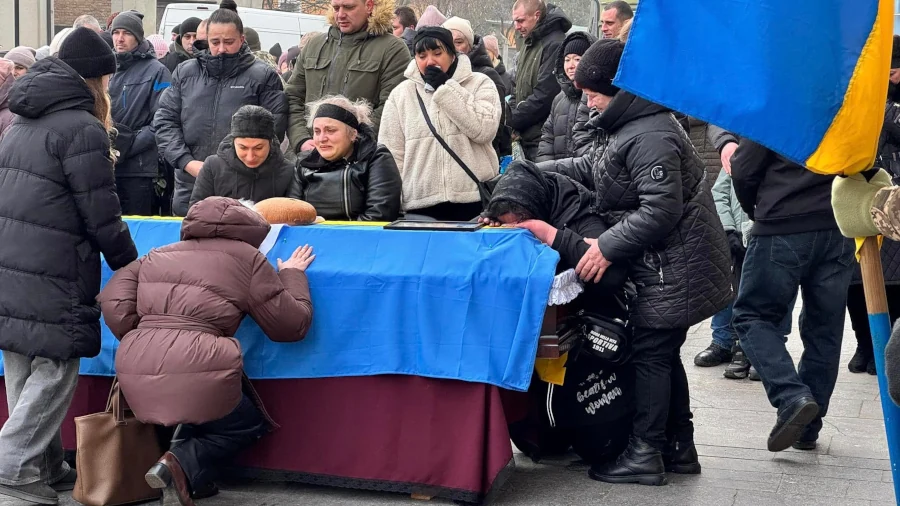 З полеглим в Курській області стрільцем попрощались на Рівненщині - фото 1
