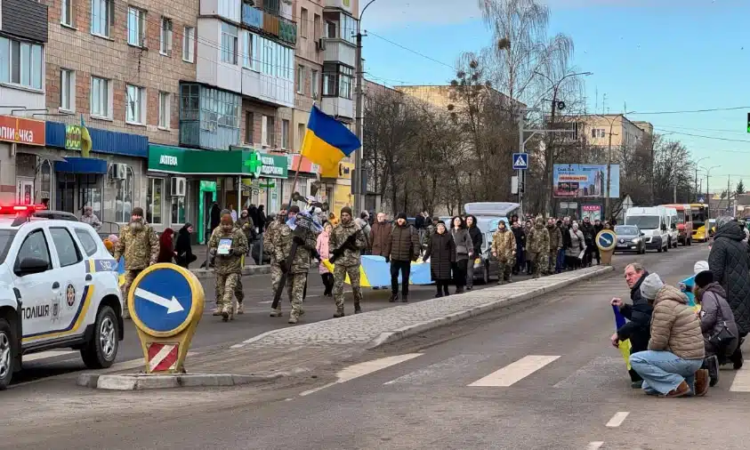Полеглого захисника провели в останню дорогу на Рівненщині