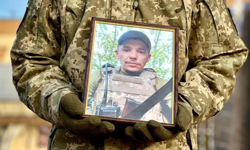 Із захисником Вадимом Бабіним попрощались у Рівному
