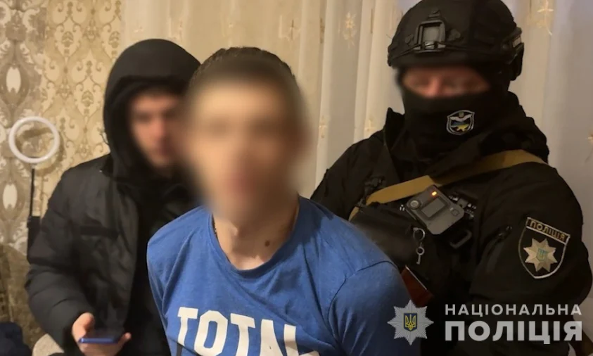 Група шахраїв, видаючи себе за військових, привласнила 2,5 млн грн донатів на ЗСУ