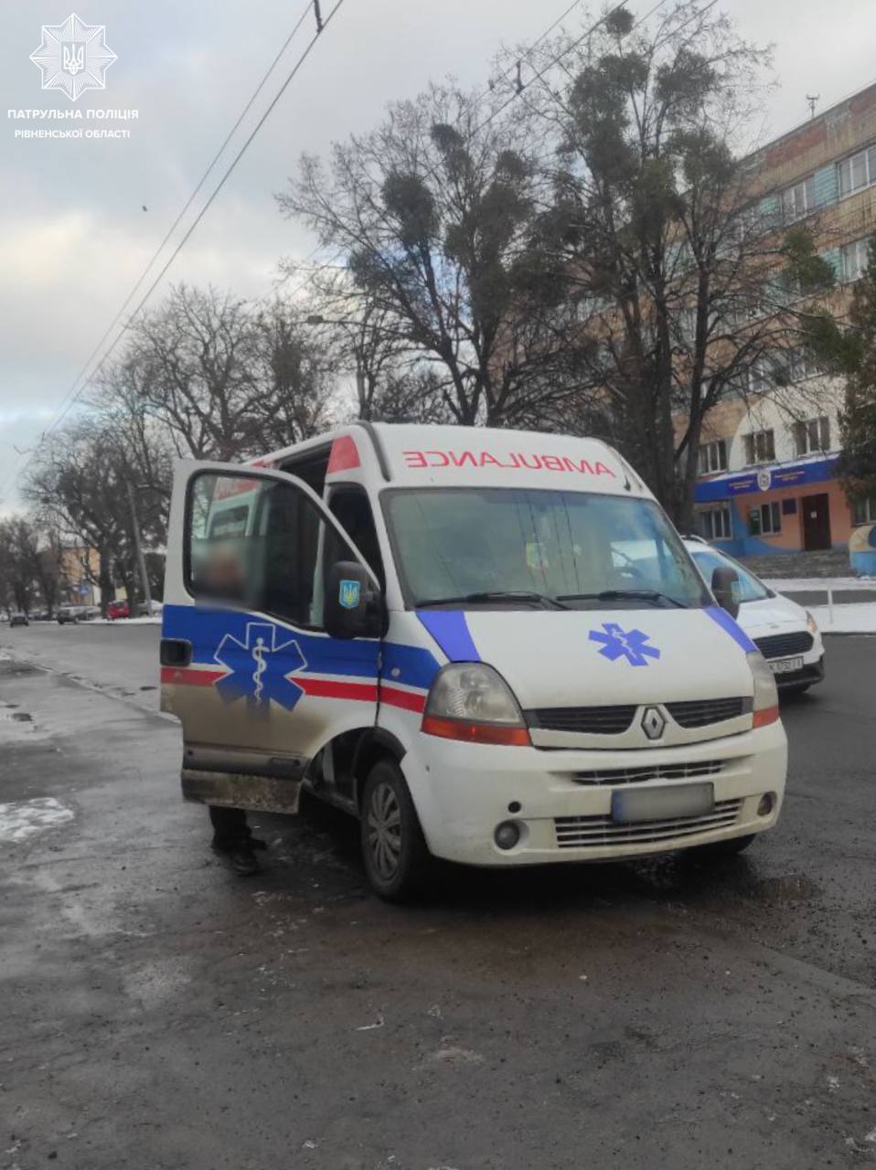 Водій у Рівному керував авто без прав
