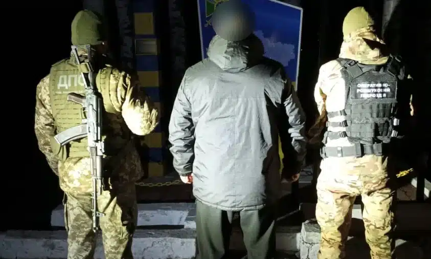 Дрон допоміг знайти чоловіка, який хотів втекти до Румунії через кордон (ВІДЕО)