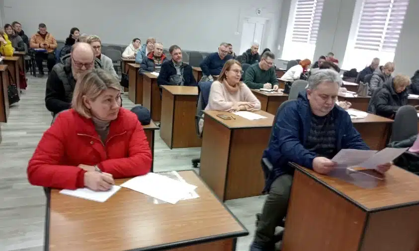 Голови ОСББ Рівного хочуть гроші на свої будинки Голови ОСББ Рівного хочуть гроші на свої будинки