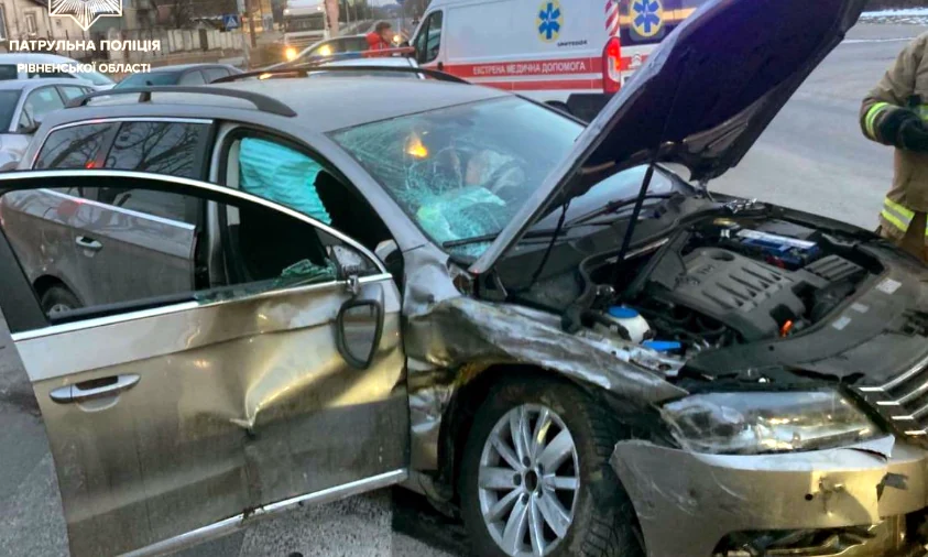 У Рівному водій Volkswagen не пропустив Fiat. Без травмованих