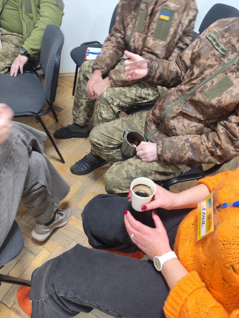 Психологи звернули увагу на ігри з захисниками на Рівненщині - фото 4