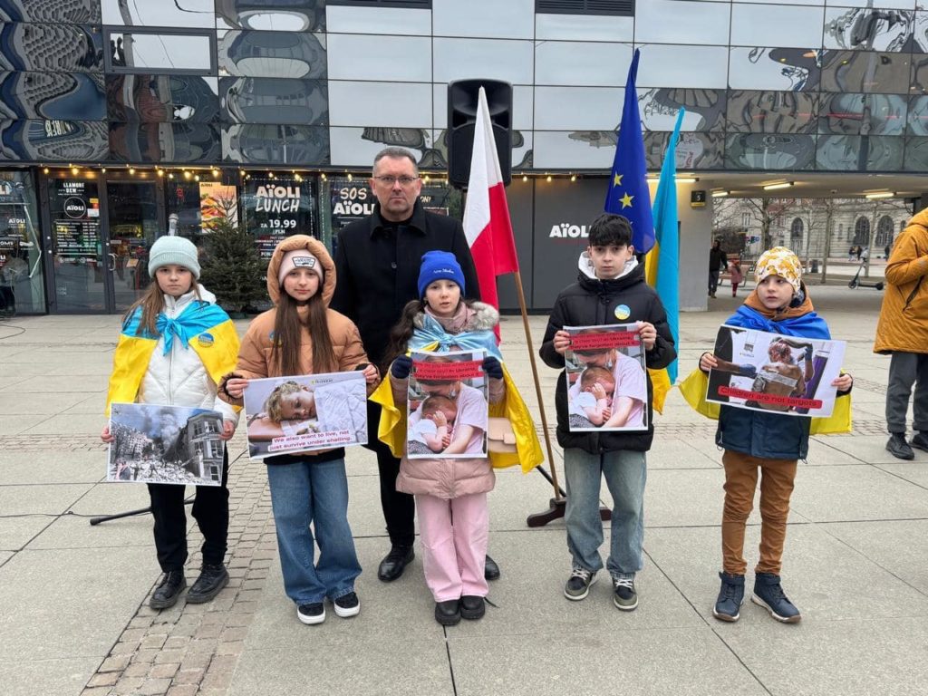 У Катовіцах відбулася акція на підтримку України - фото 3