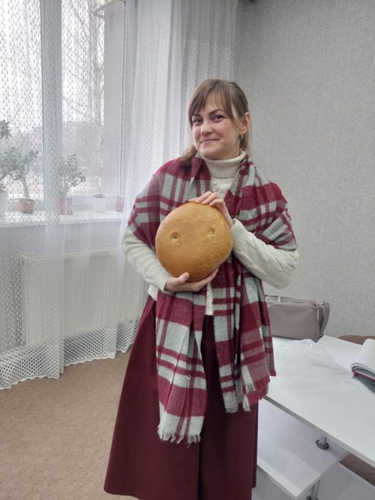 Казка по-новому: у Гощі закликали школярів створити власного «Колобка» - фото 2