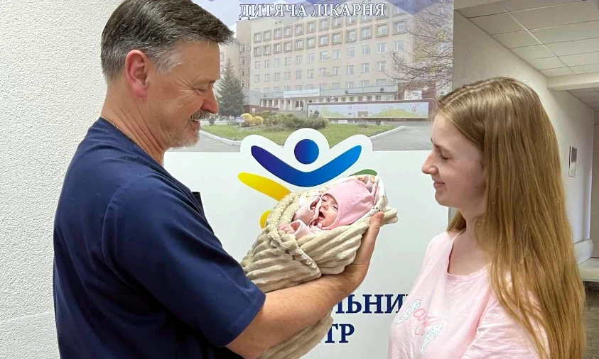 Маленьку дівчинку врятували лікарі у Рівному