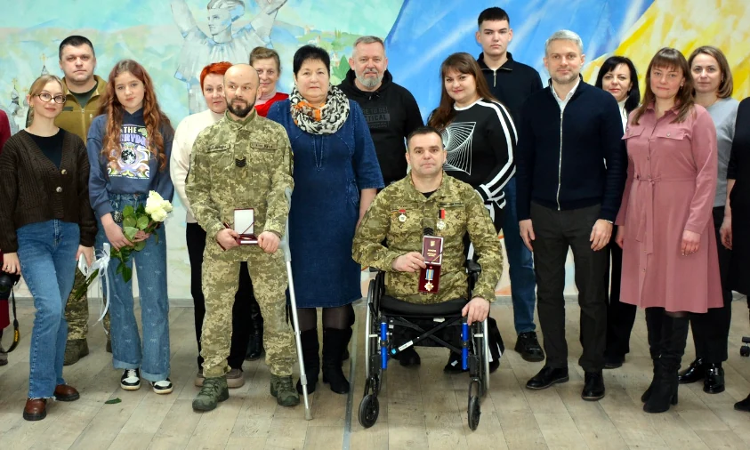 Двох захисників з Рівненщини нагородили орденами “За мужність”