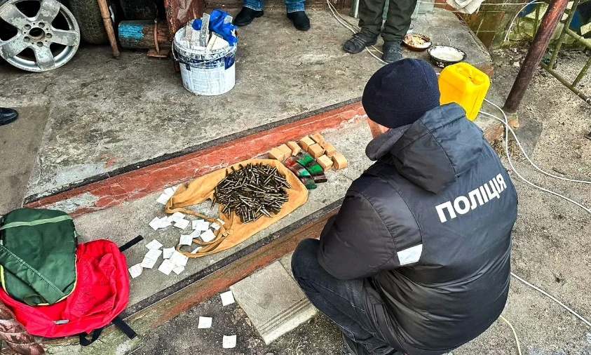 Під час обшуку в мешканця Рівненщини знайшли незаконні боєприпаси