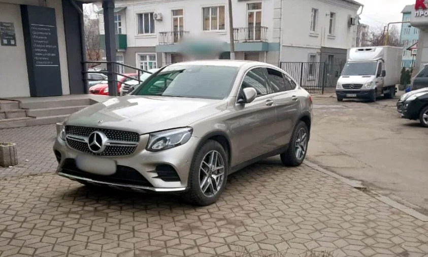 Понад 900 порушень правил паркування за тиждень виявили у Рівному